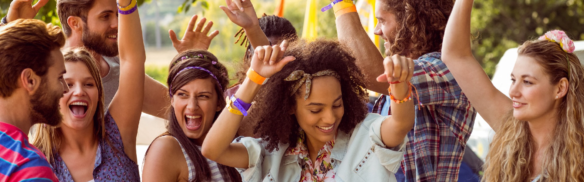 GOING TO THESE AMAZING APRIL OUTDOOR PARTIES?